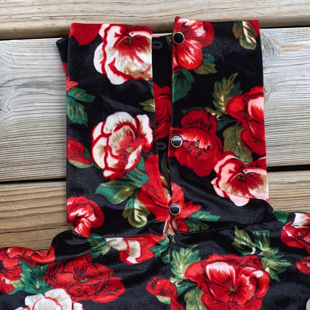 Vintage Floral Velvet Turtleneck Long Sleeve Dress - Picture 4 of 6